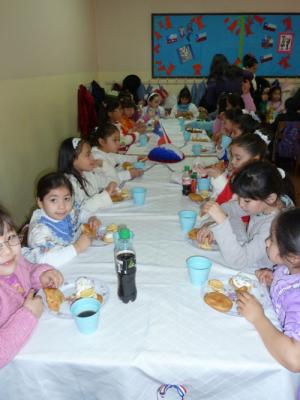 chilenisches Festmahl für die Kinder